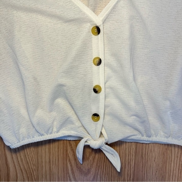 H&M DIVIDED White Tie Front Crop Top - Picture 6 of 10